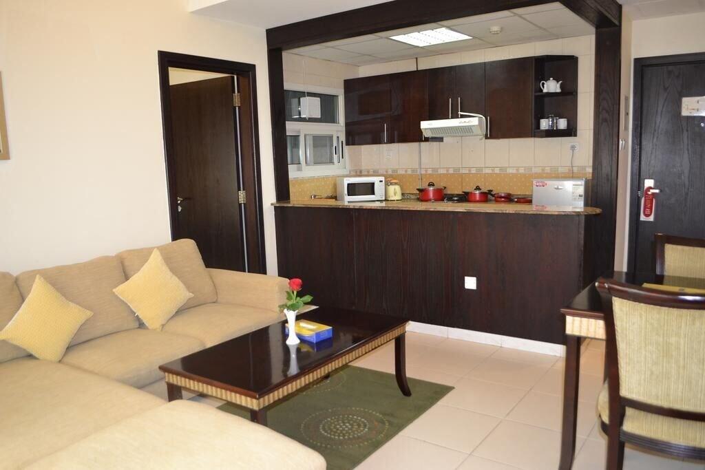 होटल के अलावा Al Hayat Sharjah